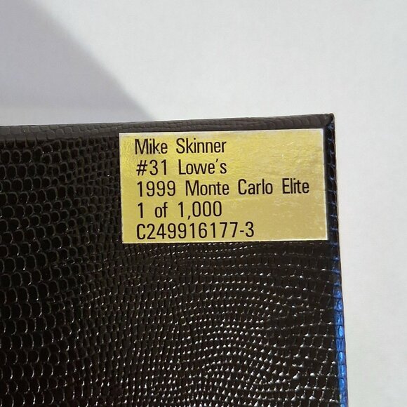 1999 Mike Skinner #31 Lowe's Monte Carlo Elite 1 of 1,000 1:24 Scale Diecast Car - Picture 2 of 10